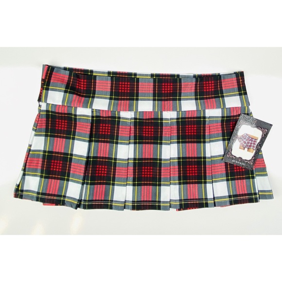 Be Wicked! Pleated Plaid School Girl Skirt - Picture 4 of 5